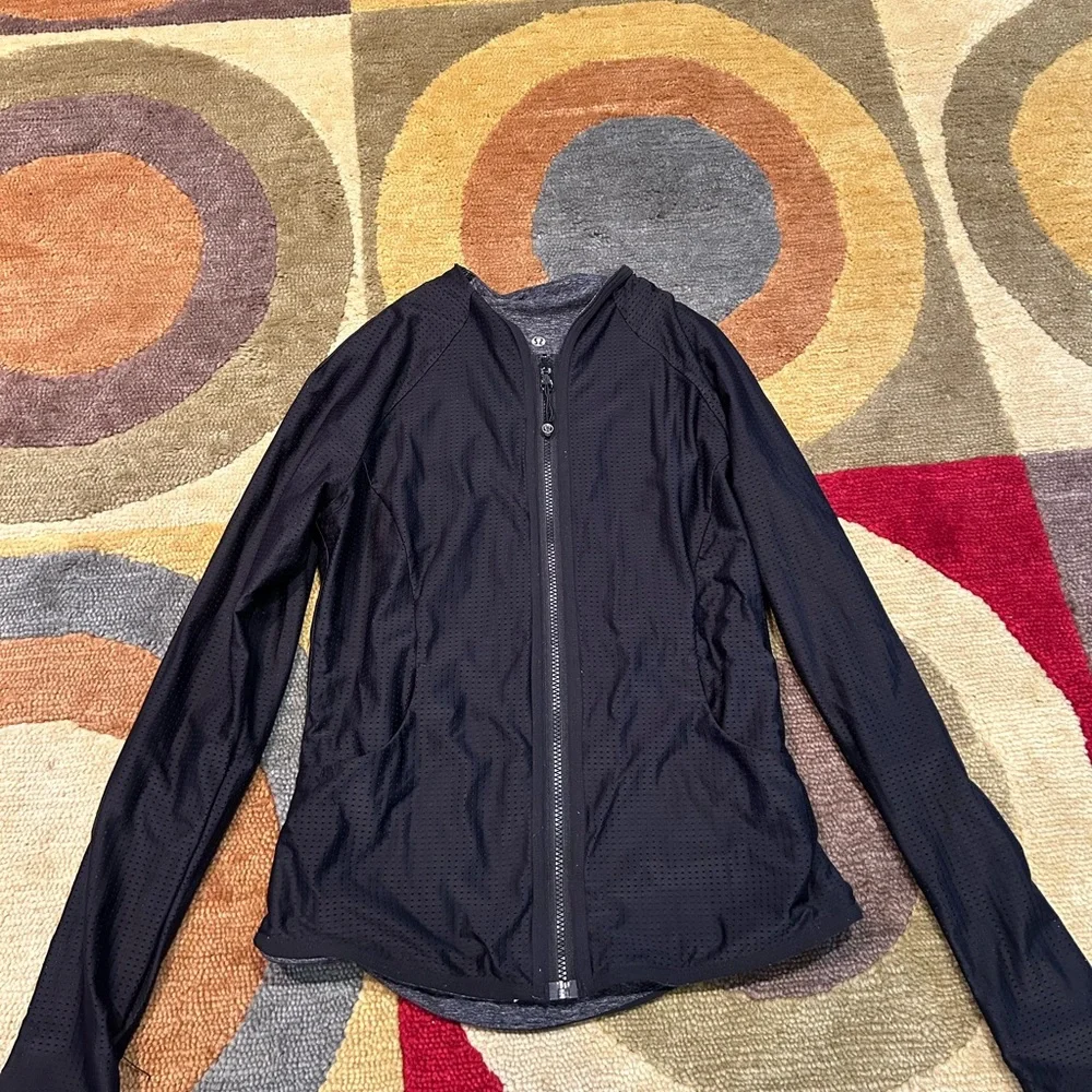 Lululemon Find Your Bliss Jacket Reversible Black Heather Grey Soul Cycle Logo 8